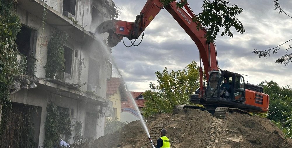 Családi ház bontása szelektív hulladékkezeléssel Pest megyében